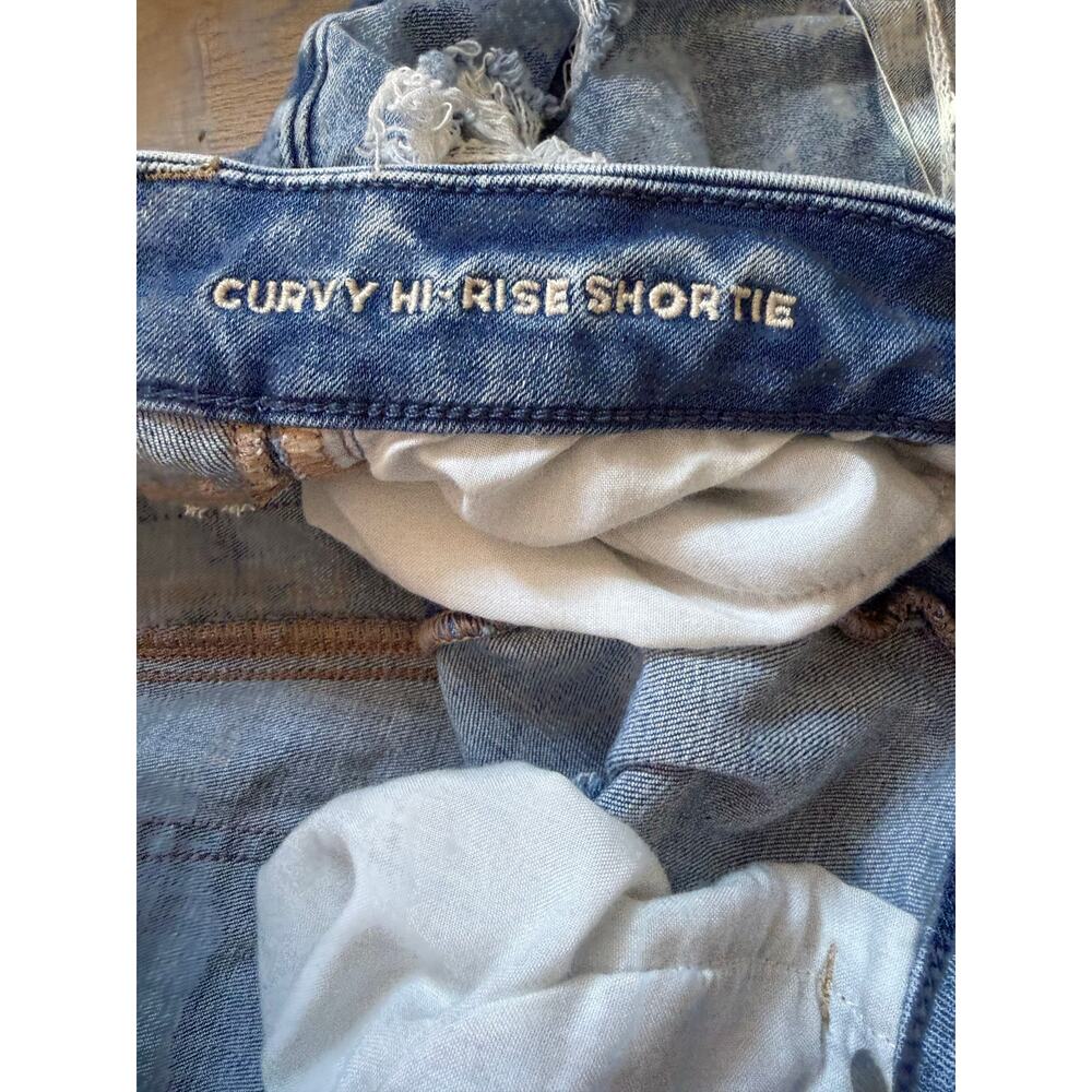 American Eagle Curvy Hi Rise Shortie Denim Shorts Distressed Size 6 - Picture 7 of 7